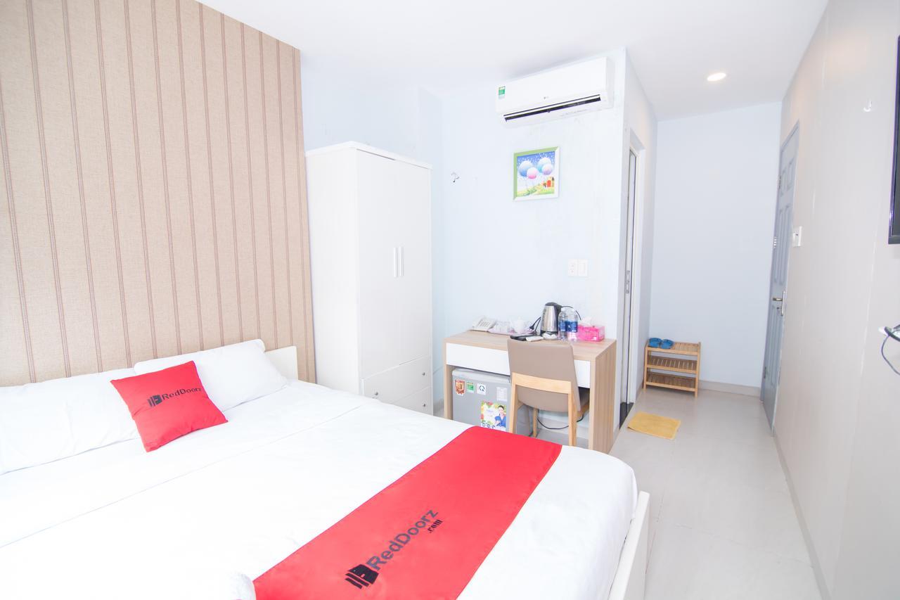 Reddoorz Near Sc Vivocity Mall 2 Ho Chi Minh-staden Exteriör bild